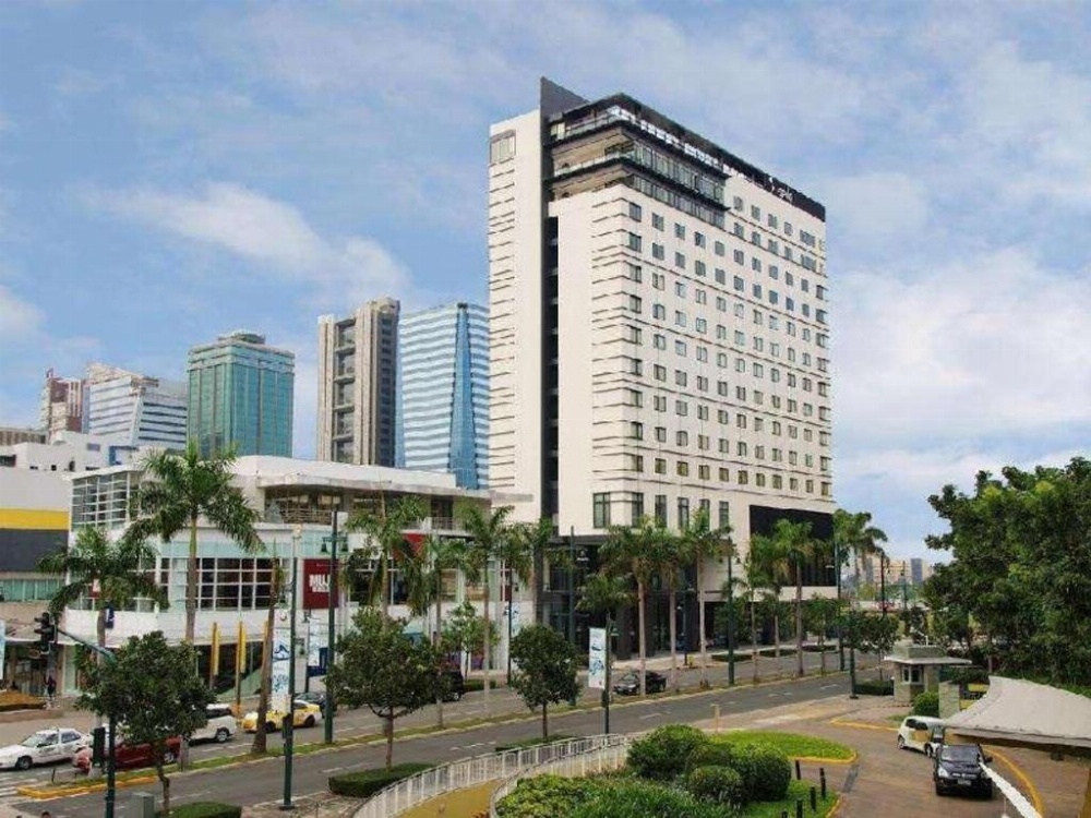 Seda Bonifacio Global City - Multiple Use Hotel Image 10